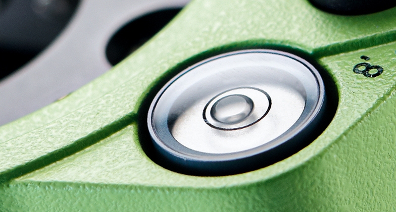 194-Tripods-and-Tribrachs-More-than-a-supporting-role-in-precise-measurement